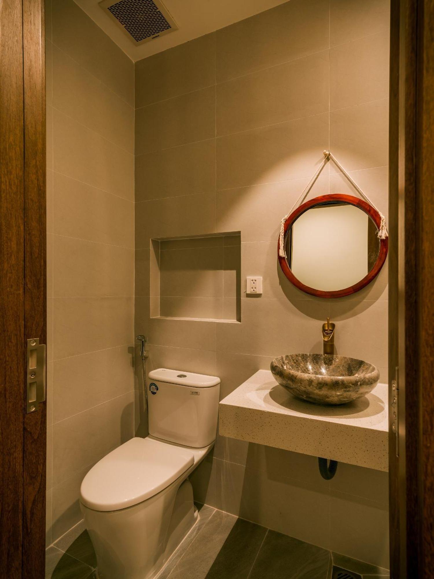 De V'Charm Hotel Dong Tac Ngoại thất bức ảnh